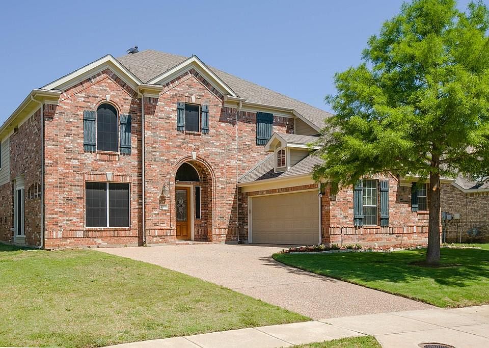 1st image of 2708 Garrett Dr