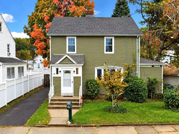 26 Strand St, Bridgeport, CT 06606