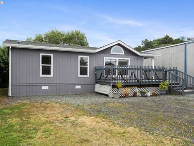 176 S Coral St, Rockaway Beach, OR, 97136