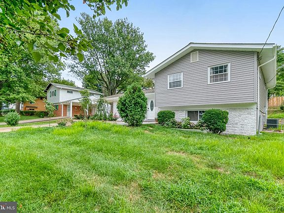 2nd image of 7727 Kalorama Rd