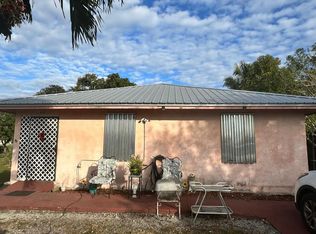 140 Banyan Ave, Pahokee, FL 33476