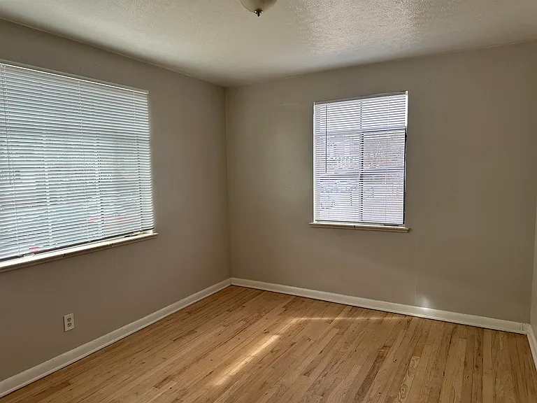 2340 S Race St Apartments — Photo 6
