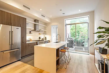 Rented by Rove Travel LLC