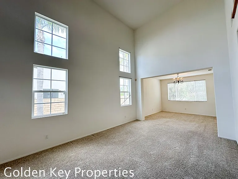 1188 Abelia Ave — Photo 6