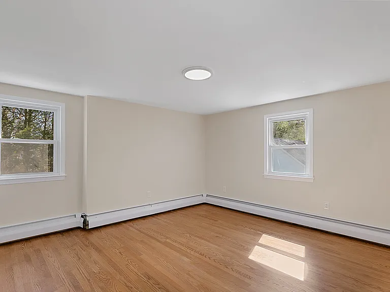 60 Union St — Photo 13