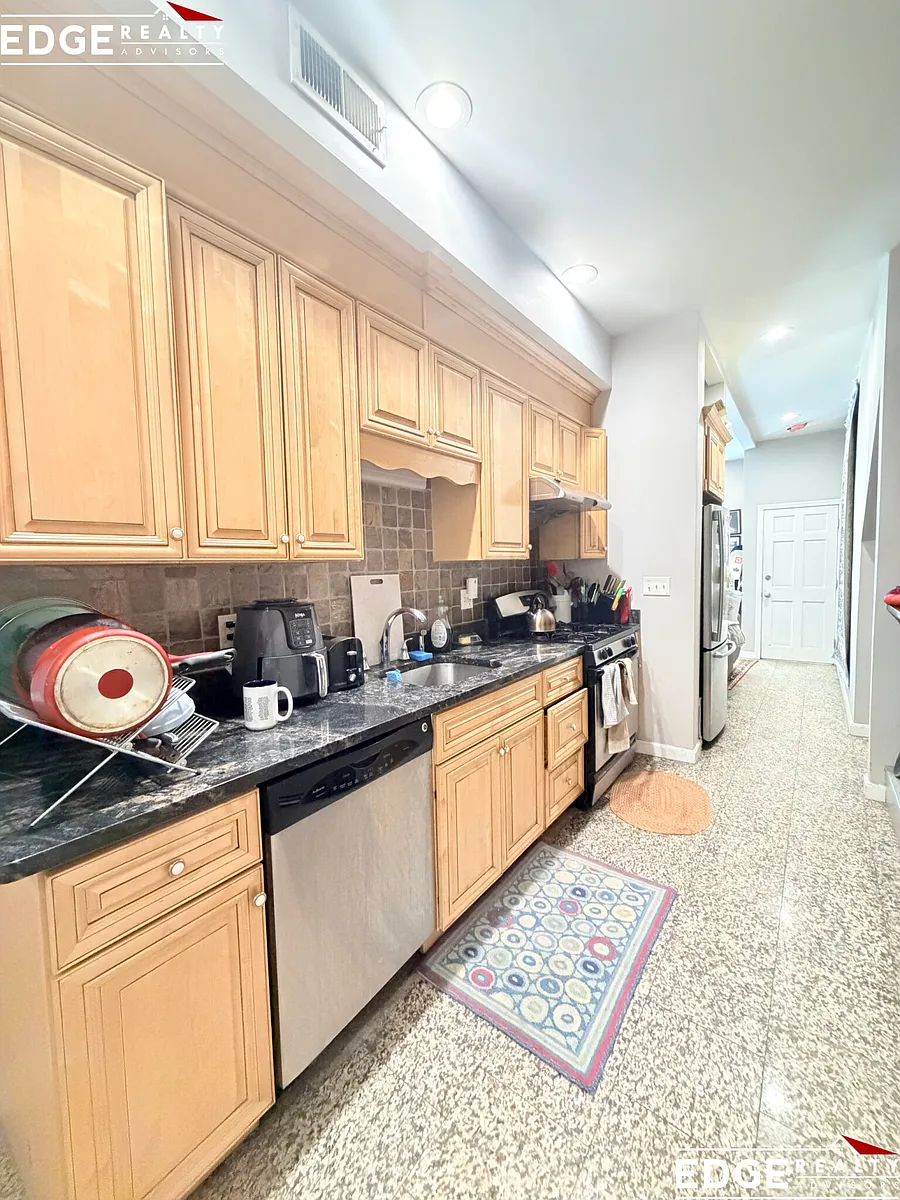 Building Photo - 45 Allston St #1