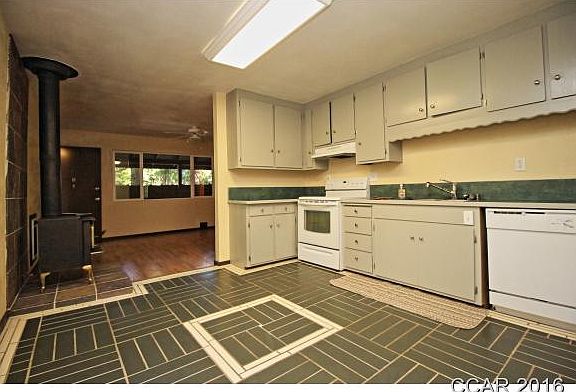 5th image of 1125 Laurel Cir