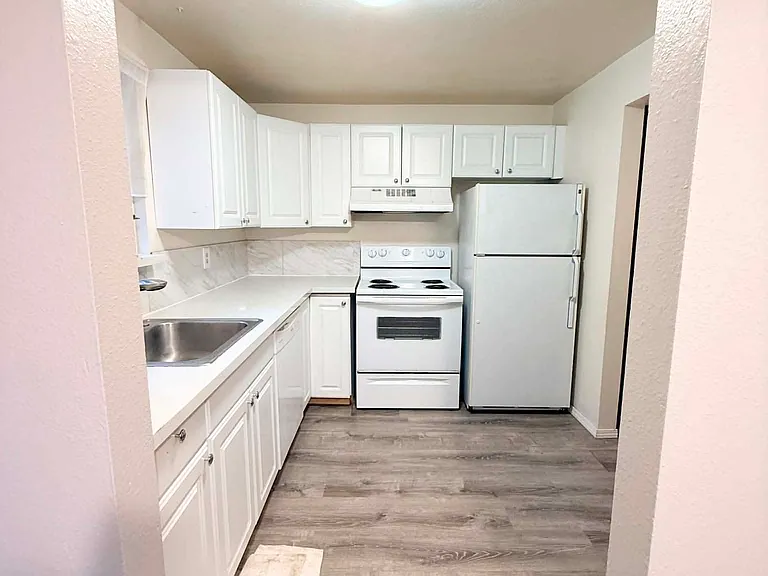 272 146th Pl NE — Photo 15