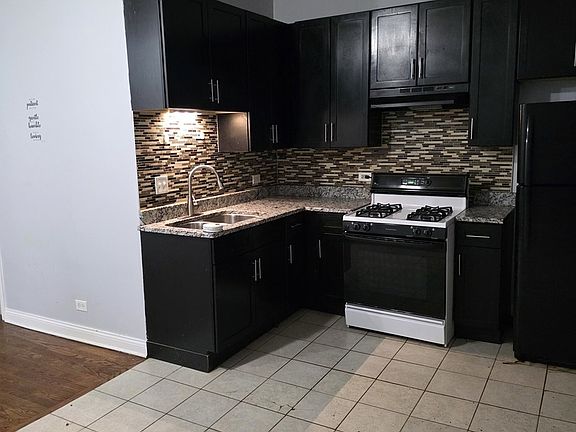 2nd image of 6959 S Calumet Ave