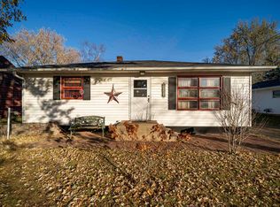 1312 Jefferson St, New London, WI 54961