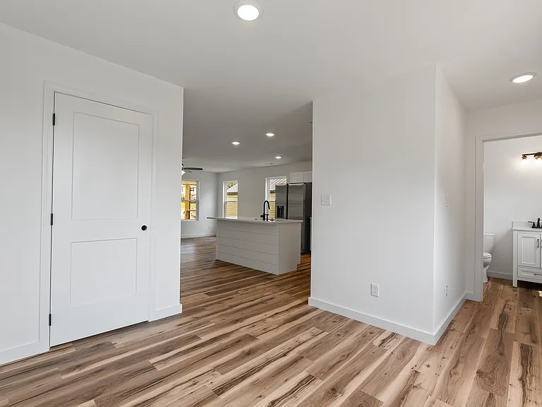 726 Belleaire Ave — Photo 11