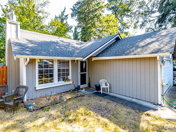 3rd image of 9403 Kenwood Drive SW