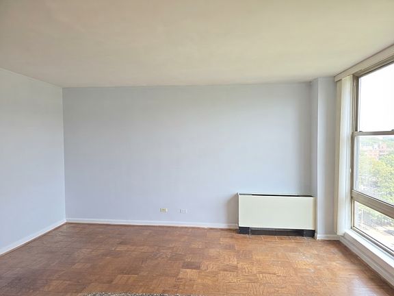 3rd image of 1260 21st St NW APT 913