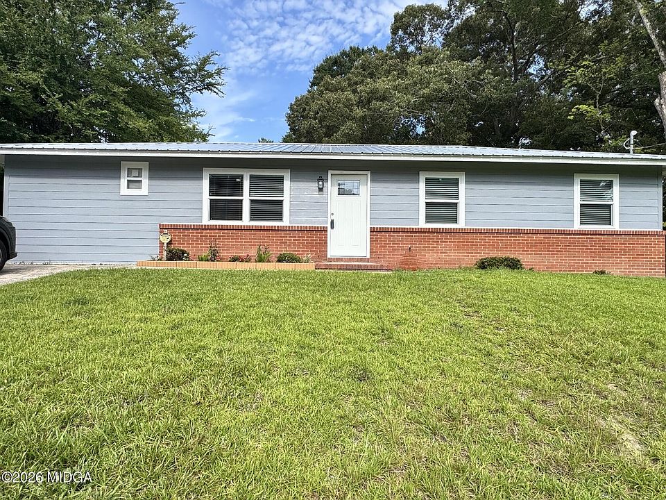 1st image of 4356 Pinedale Dr