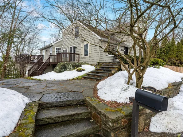 84 Hemlock Road, South Salem, NY 10590