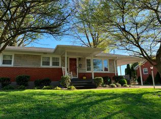 6326 Hunters Grove Rd, Louisville, KY 40216