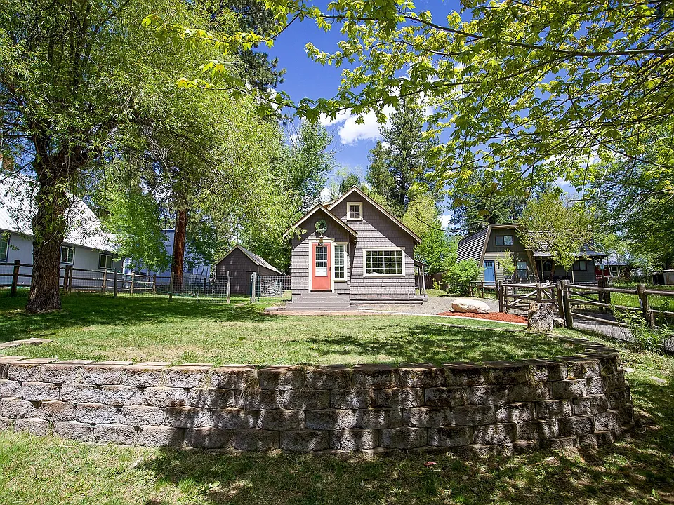 207 Colorado St