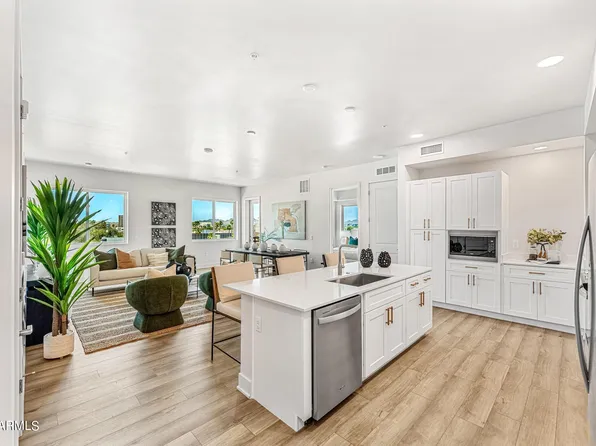 3131 N CENTRAL Avenue #4012, Phoenix, AZ 85012