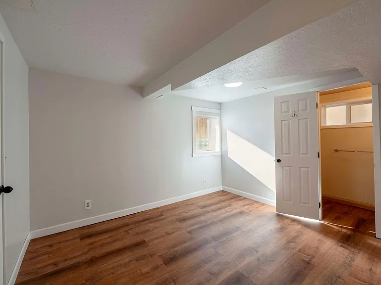 780 E Loveland Ave — Photo 18