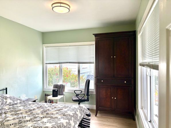 401 Victoria St