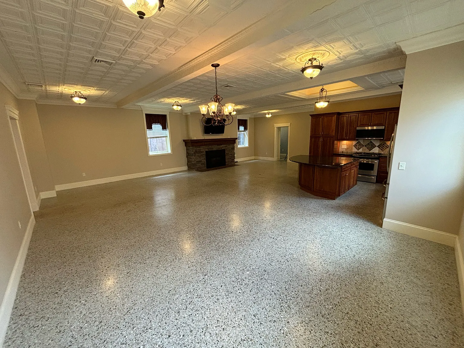 2 bed, 1200 sqft, $2,175 — Photo 4