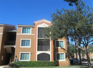 1225 Reserve Way APT 104, Naples, FL 34105