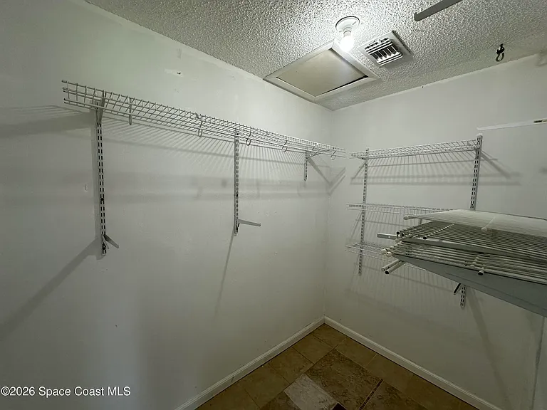 1424 Croftwood Dr #1428 — Photo 11