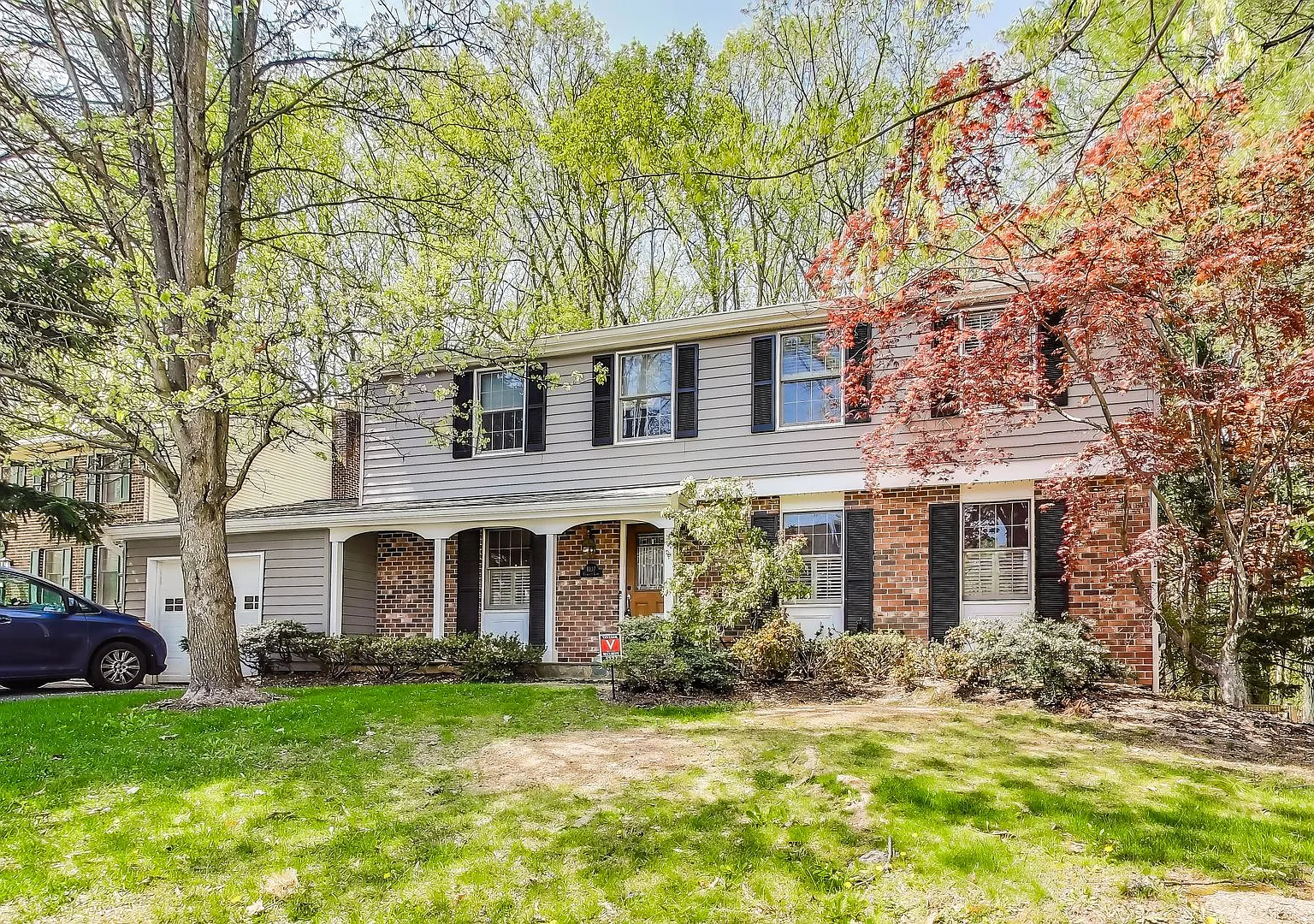 Gorgeous Three Level 4Bed/2.5Bath located in Silver Spring! — Photo 1