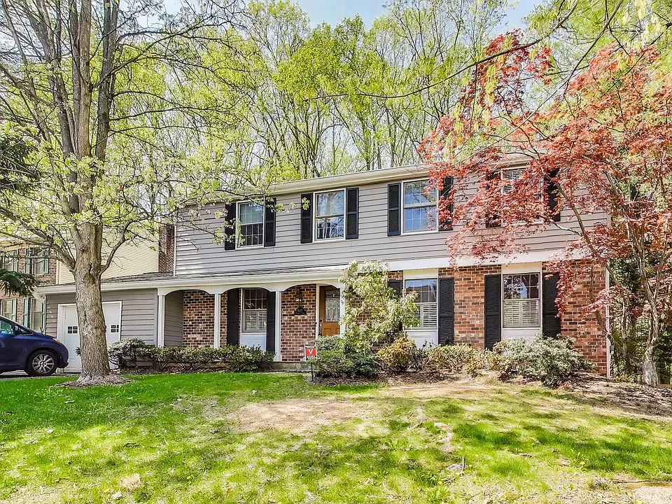 1337 Crockett Ln