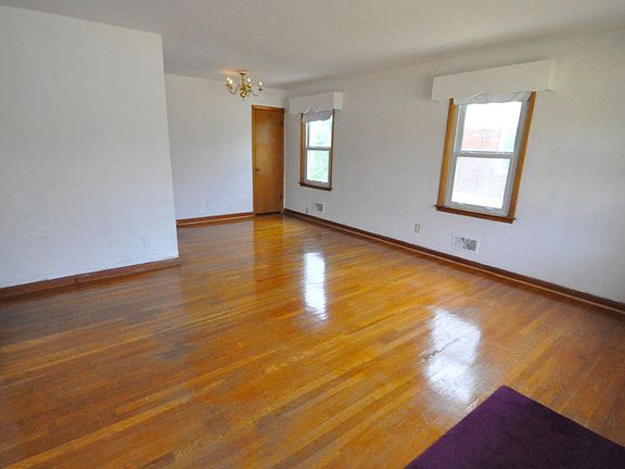 4th image of 2208 Sherman Dr NW
