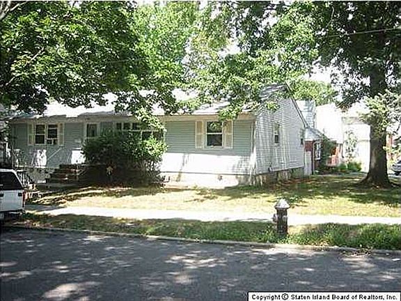 5th image of 171 Purdy Ave