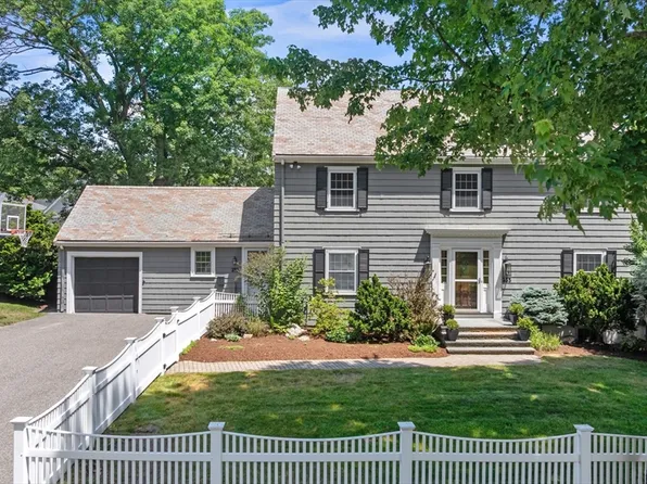 233 Rutledge Rd, Belmont, MA 02478
