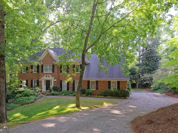 555 Spindlewick Dr, Sandy Springs, GA 30350