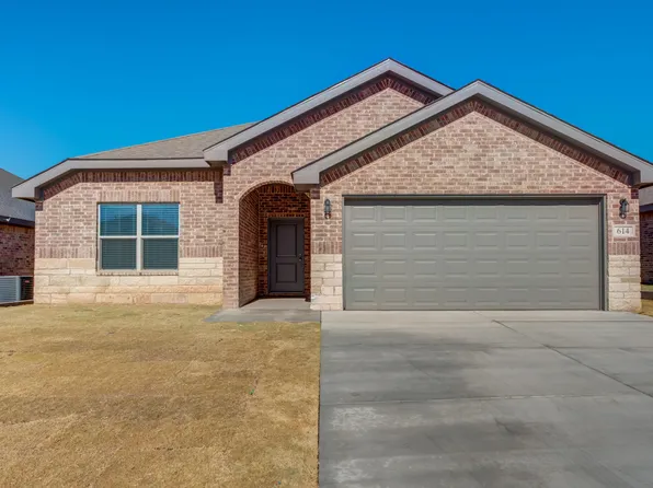614 E 13th St, Wolfforth, TX 79382