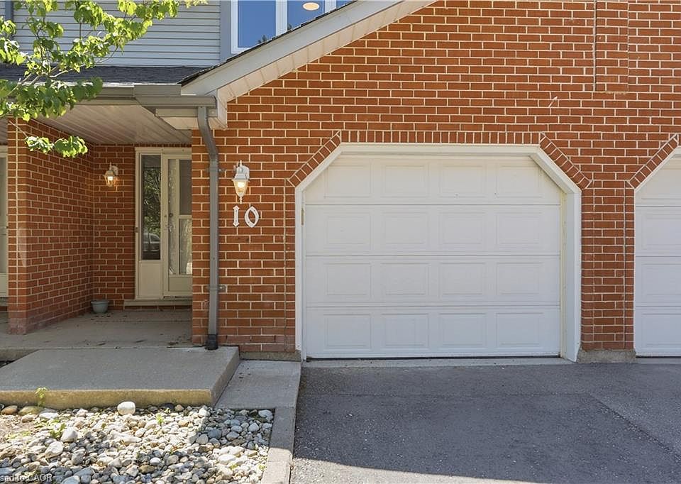 1st image of 89 Woolwich St #10