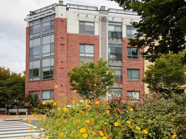 8005 13th St APT 104, Silver Spring, MD 20910