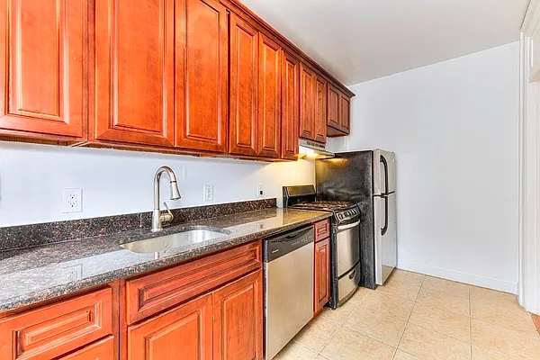 Rented by REAL New York | media 5