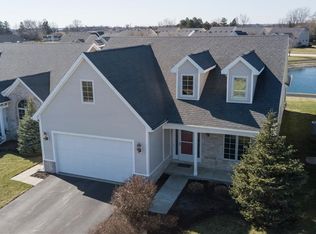 1844 Hidden Ridge Dr, Perrysburg, OH 43551