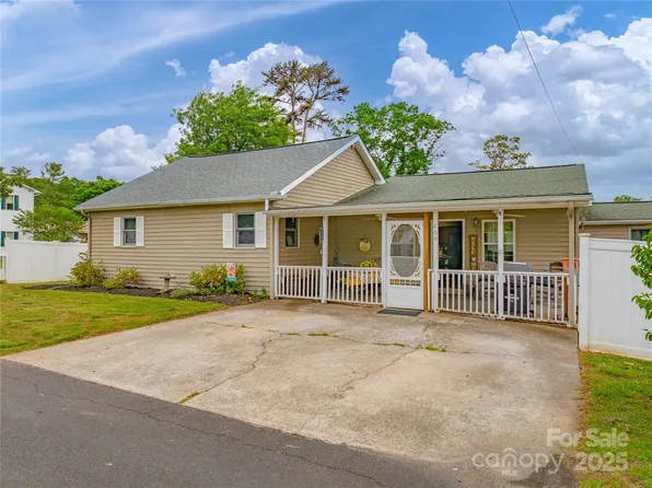 804 Rostan St SE, Valdese, NC 28690