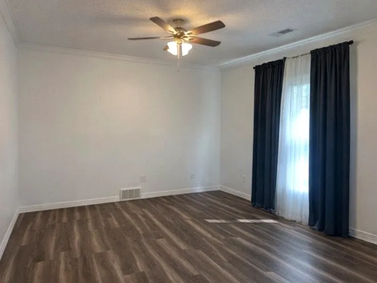 6736 Kirby Trace Cv — Photo 10