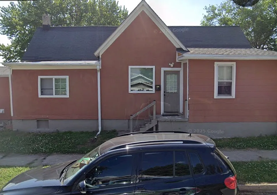 2424 Angelique St