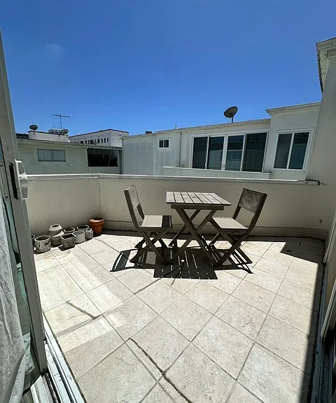930 3rd St #302 — Photo 16