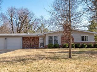 2534 Trossock Ln, Saint Louis, MO 63122