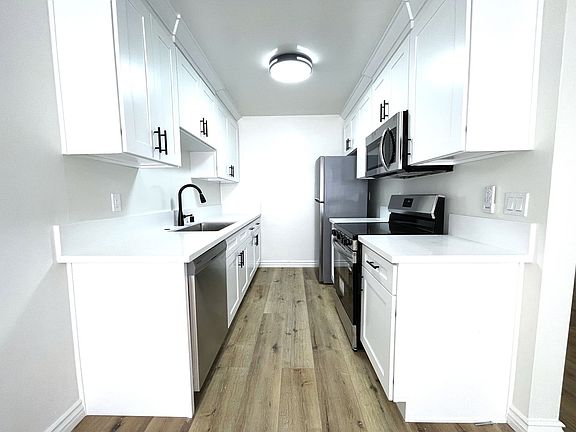 3rd image of 11755 National Blvd APT 3