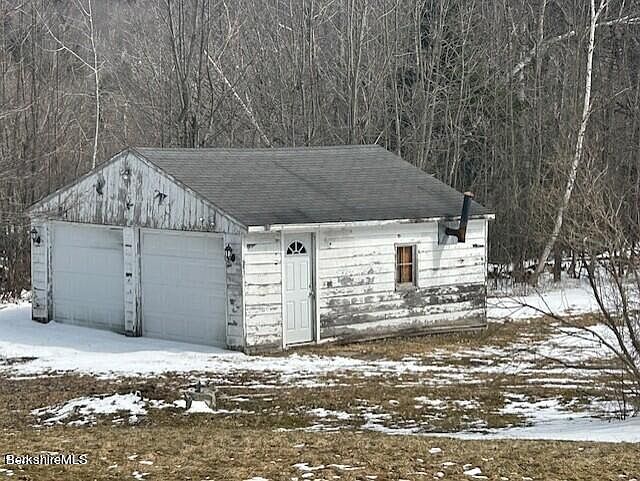 2nd image of 84 N County Rd