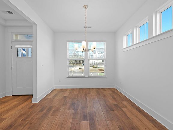 3rd image of 217 Ash Pond Ln