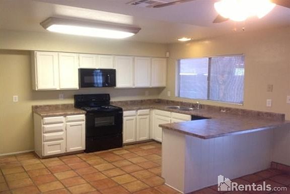 5th image of 2320 W Pecos Ave