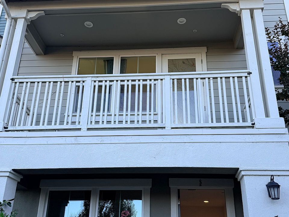 Front side with 3 floor view