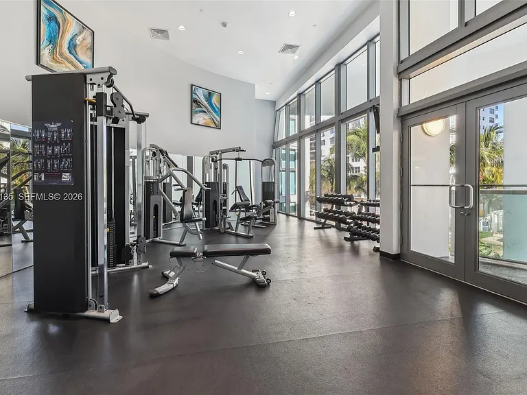 6000 Collins Ave #523 — Photo 42