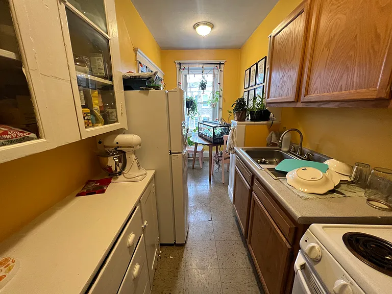 232 Kelton St #18 — Photo 4